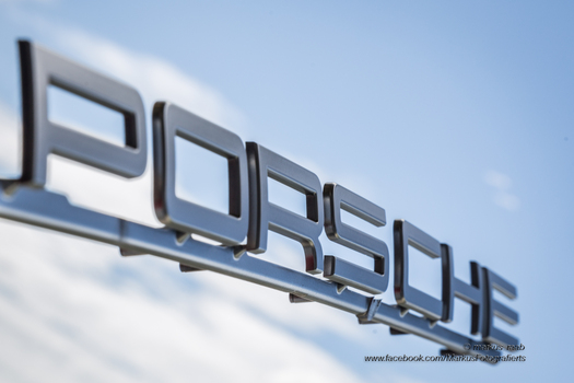 Chrom Schriftzug Porsche.jpg